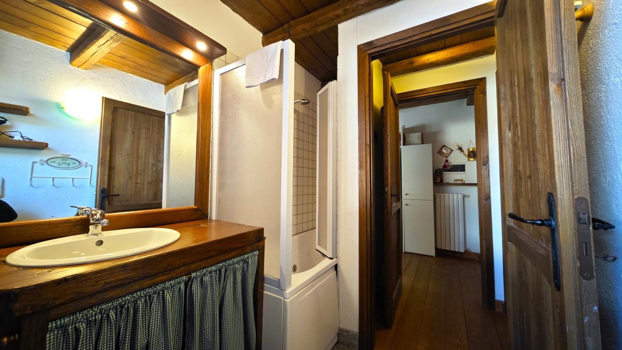 Hostdomus - Imperial Chalet Villa เซสตรีเอ ภายนอก รูปภาพ