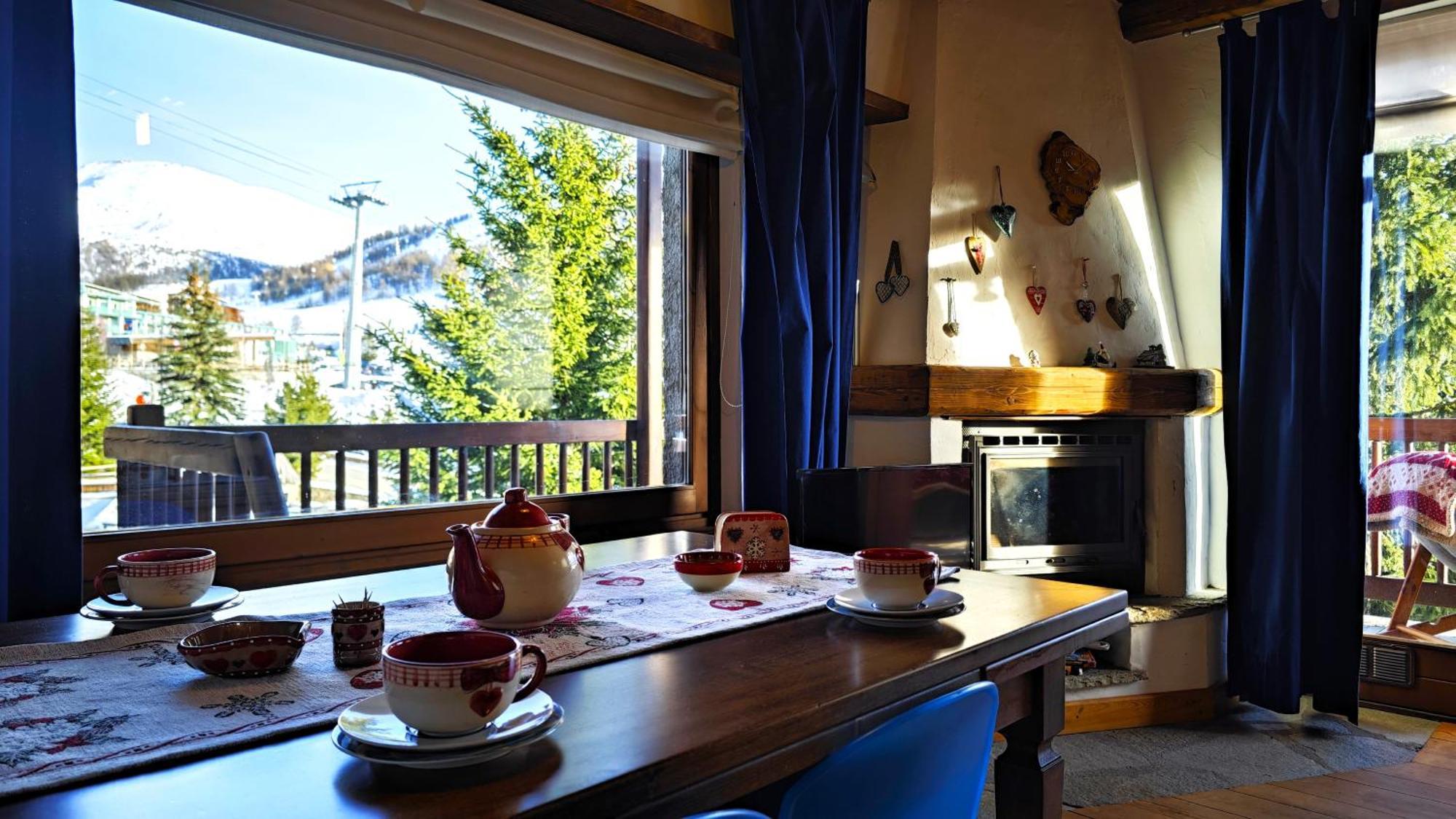 Hostdomus - Imperial Chalet Villa เซสตรีเอ ภายนอก รูปภาพ